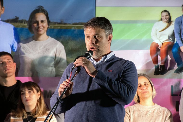 Lisandro Hourcade el intendente de Magdalena que mantiene en alto la bandera del radicalismo en tierras dominadas por el peronismo Lisandro Hourcade el intendente de Magdalena que mantiene en alto la bandera del radicalismo en tierras dominadas por el peronismo