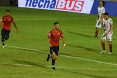 El Chaco festeja el gol del Rojo. Foto: Télam