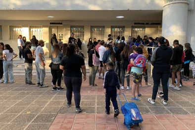 MDZol | Este lunes, miles de niños y adolescentes mendocinos volvieron a las escuelas para comenzar un nuevo ciclo lectivo. Foto: Alf Ponce Mercado / MDZ