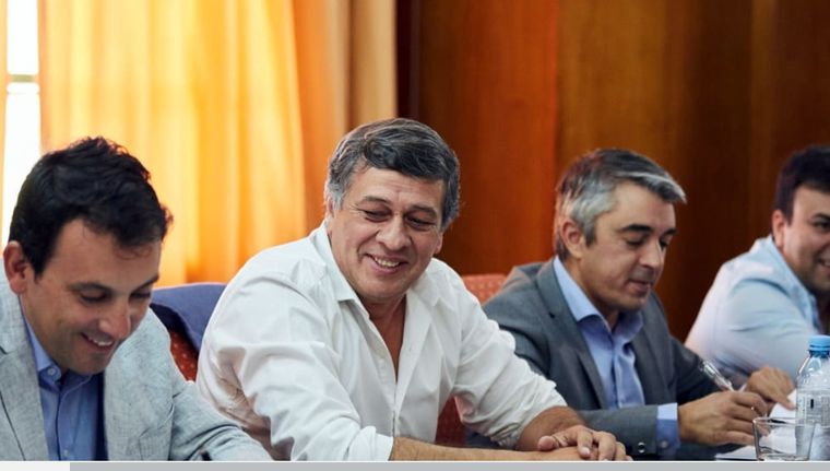 Daniel Orozco, intendente de Las Heras, en la reunión de hoy con intendentes. Foto: Twitter de Daniel Orozco