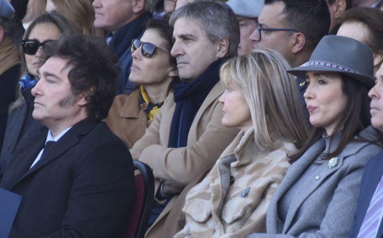 Javier Milei y sus medidas, EN VIVO: Villarruel fue invitada a la Rural junto al Presidente, en el momento más tenso de su relación - Image 2