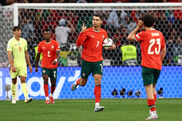 España y Portugal vuelven a verse las caras en un gran torneo internacional. El antecedente más reciente entre ambas selecciones tuvo lugar el 8 de junio de 2025, cuando se midieron en la final de la Nations League y el seleccionado luso se impuso por penales.