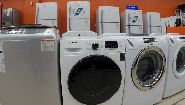 El consumo en locales físicos estuvo más afectado que el e-commerce. Foto: ALF PONCE MERCADO / MDZ