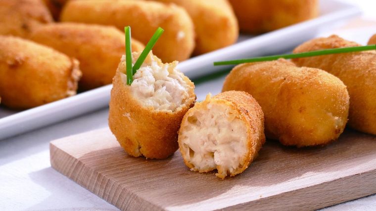 Auténticas delicias: estas croquetas de pollo les encantarán a tus invitados