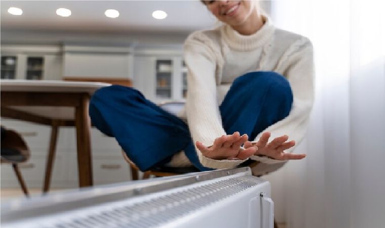 Calefaccionar el hogar es una necesidad y te ayudamos a elegir el mejor método Foto: Freepik