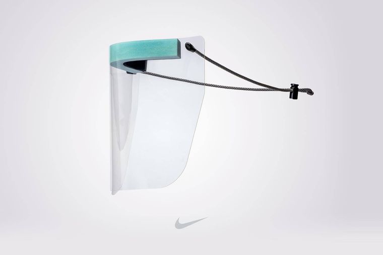 Las máscaras protectoras que Nike está fabricando con elementos de sus zapatillas