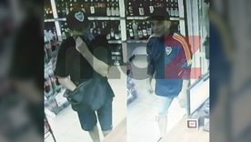 Los autores del golpe armado fueron captados por una cámara de seguridad del comercio. Los autores del golpe armado fueron captados por una cámara de seguridad del comercio.