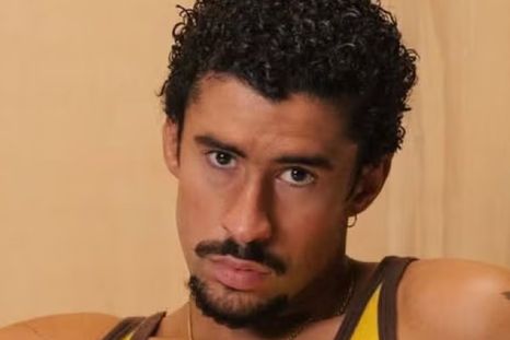 No te pierdas los detalles de su look para Vanity Fair. No te pierdas los detalles de su look para Vanity Fair.