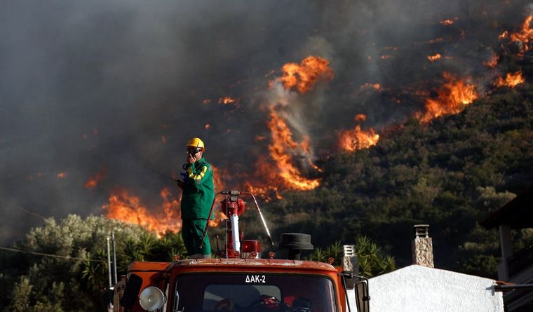 En Grecia, el origen del incendio obedece en esta época a las altas temperaturas. Foto: Efe.