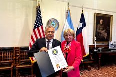 Alfredo Cornejo con la secretaria de Estado de Texas, Jane Nelson Foto: Prensa Gobierno de Mendoza Alfredo Cornejo con la secretaria de Estado de Texas, Jane Nelson Foto: Prensa Gobierno de Mendoza