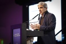 El ministro de Economía, Luis Caputo, disertó en el marco del Latam Economic Forum.