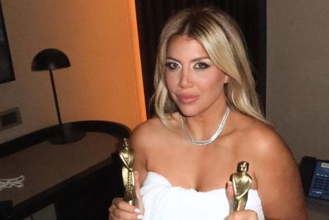 Wanda Nara alzó su estatuilla en los Martín Fierro 2026 en medio de fuertes debates por el resultado. / Instagram @wanda_nara Wanda Nara alzó su estatuilla en los Martín Fierro 2026 en medio de fuertes debates por el resultado. / Instagram @wanda_nara