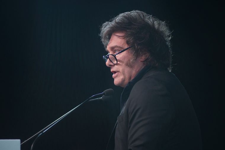 El presidente Javier Milei apuntó contra las autoridades de la UBA afirmando que están sucias y las  acusó de ocultar información. Foto: Prensa Gobierno de Mendoza