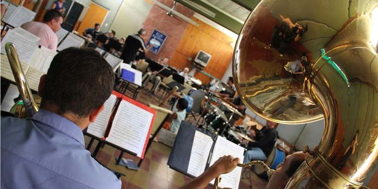 La Banda en pleno ensayo Foto: Maggie Ojcius/ Mediamza.com