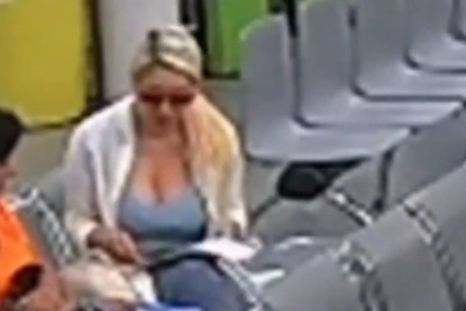 La anestesióloga Florencia Amaya fue detenida en su casa de Castelar por el robo de fentanilo del Hospital Houssey de Vicente López. La anestesióloga Florencia Amaya fue detenida en su casa de Castelar por el robo de fentanilo del Hospital Houssey de Vicente López.