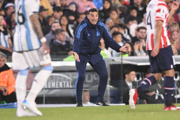 Scaloni le pidió más vocación ofensiva a sus jugadores tras el 1-0 ante Paraguay Foto: Télam