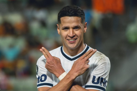 alex arce brillo con un triplete, es goleador de la libertadores y suena con el mundial alex arce brillo con un triplete, es goleador de la libertadores y suena con el mundial