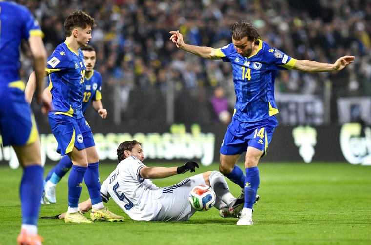 Bosnia e Italia, a todo o nada. Bosnia e Italia, a todo o nada.