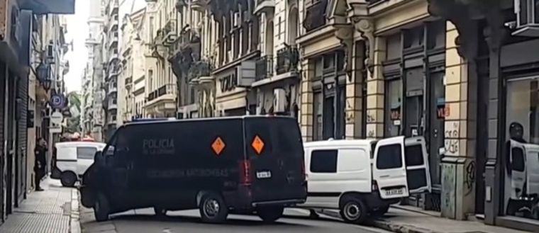 Policía de la Ciudad de Buenos Aires encontró este martes varias granadas en el Centro porteño Foto: Captura de pantalla