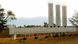 El Juzgado Federal N°3 de Córdoba, a cargo de Miguel Hugo Vaca Narvaja, confirmó la identificación de los restos de 12 personas halladas en el predio del ex centro clandestino de detención La Perla, en la provincia de Córdoba. El Juzgado Federal N°3 de Córdoba, a cargo de Miguel Hugo Vaca Narvaja, confirmó la identificación de los restos de 12 personas halladas en el predio del ex centro clandestino de detención La Perla, en la provincia de Córdoba.