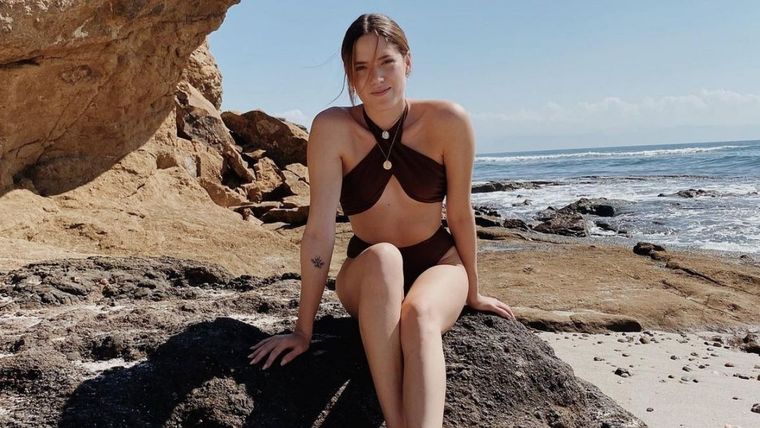 De espalda y si ropa: la foto de la hija de Alejandro Fernández voló la red