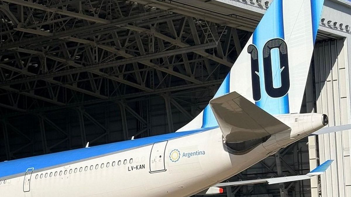 Aerolíneas Argentinas presentó el avión de 