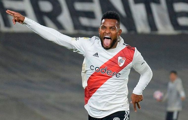 Miguel Borja El delantero colombiano le contó a su madre cómo son los entrenamientos en River.