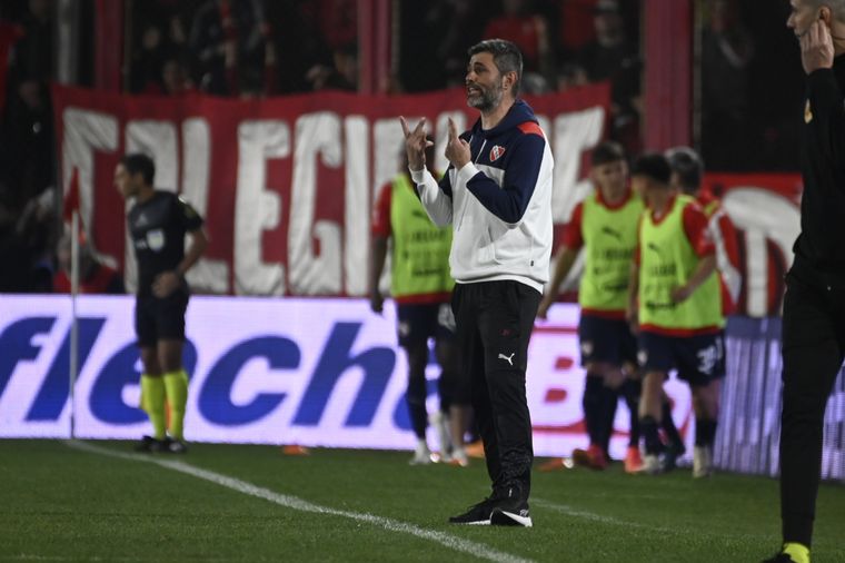Julio Vaccari, tras el empate ante San Lorenzo. Foto: FotoBaires