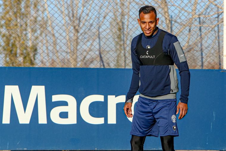 Sebastián Villa ya se entrena en Independiente Rivadavia. Foto: Prensa CSIR