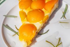 Tarta de durazno Una receta simple y deliciosa de tarta de durazno para hacer en minutos Foto: Shutterstock