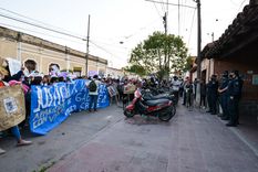 La marcha por un femicidio fue brutalmente reprimida por la policía de Jujuy