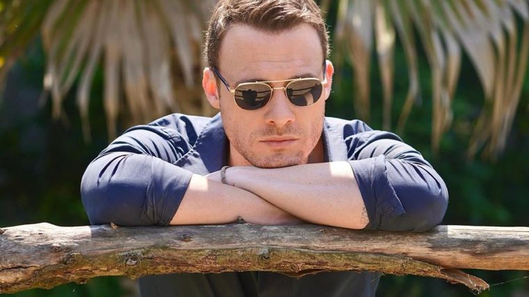 Kerem Bürsin Grandes supiros en el aire. Foto: Fuente: Imagen - Instagram @yigitdanaci