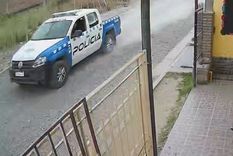 Una agente de la Policía de Neuquén fue imputada por las graves lesiones que sufrió una niña de 9 años tras ser atropellada por un móvil oficial en la ciudad de Plottier.&nbsp;