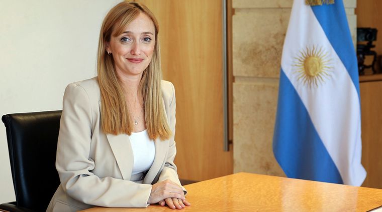 Anabel Fernández Sagasti pedirá que los intendentes del PJ abran las listas.