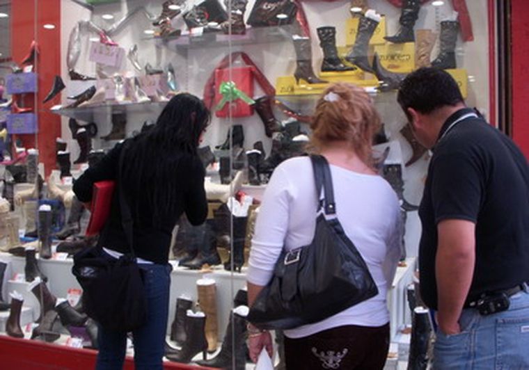 El consumo seguirá bajando, según los empresarios del sector. Foto: mdz