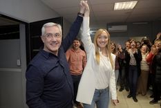 Jorge Tanús y Anabel Fernández Sagasti. En el departamento del exlegislador hay un foco de resistencia a La Cámpora. Foto: Twitter Jorge Tanús