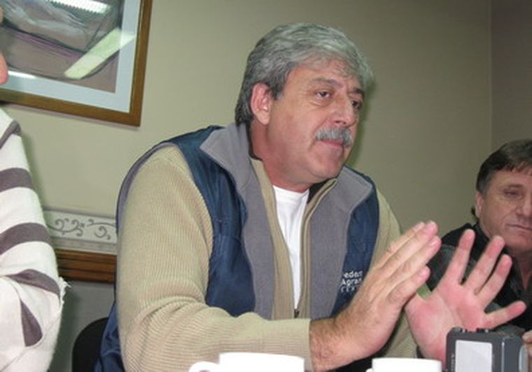 Eduardo Buzzi, llegó a Junín antes de las 19 de hoy jueves.