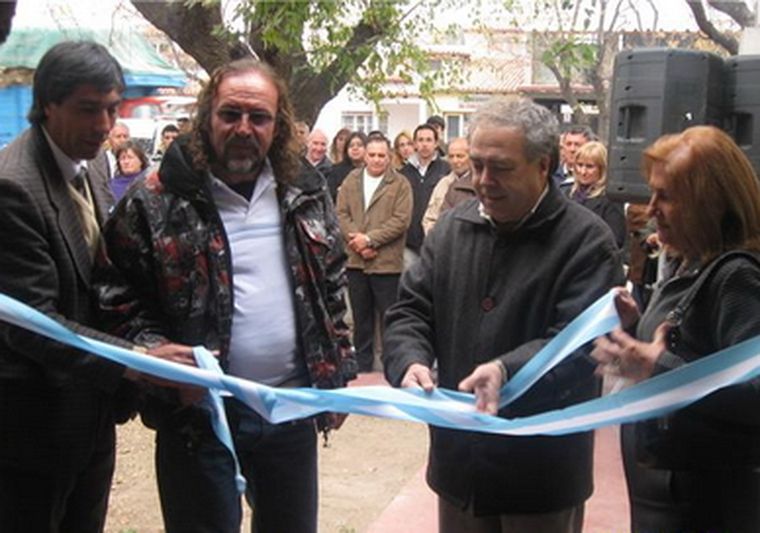 Al centro, Cacho Garay y Eduardo Giner, intendente de Tunuyán. Foto: Municipalidad Tunuyán