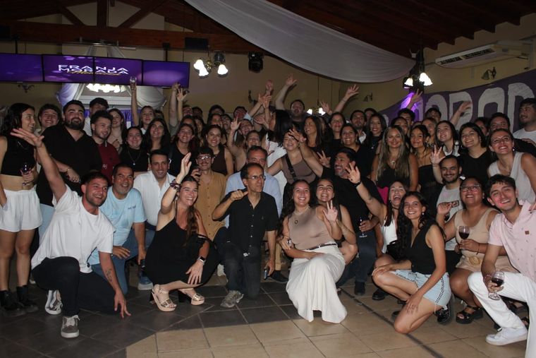 Franja Morada celebró y estuvo el gobernador Alfredo Cornejo.&nbsp;