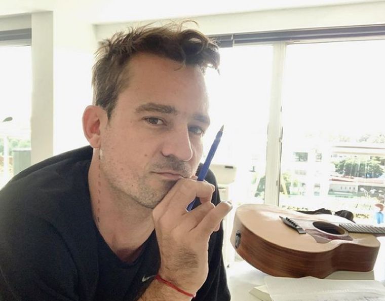 El cantante Chano Moreno Charpentier sigue internado luego de ser baleado. Foto: Instagram