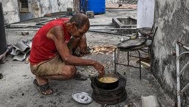 Una crisis de combustible cada vez más profunda en Cuba se ha agravado por el bloqueo petrolero impuesto por EE.UU., provocando apagones continuos. Una crisis de combustible cada vez más profunda en Cuba se ha agravado por el bloqueo petrolero impuesto por EE.UU., provocando apagones continuos.