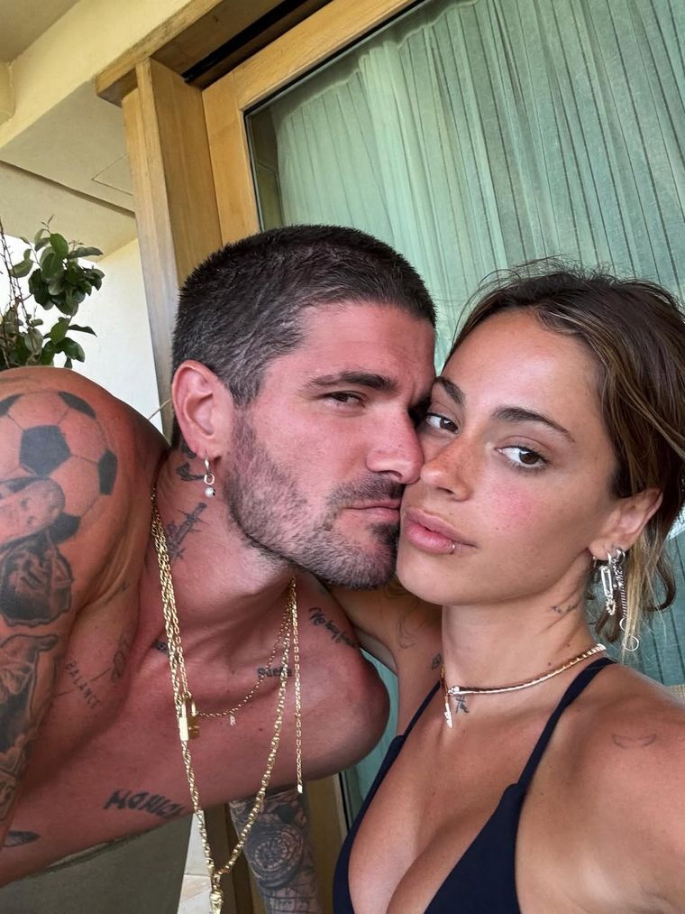 Los seguidores de Tini Stoessel reaccionaron con indignación ante la supuesta nueva deslealtad del jugador. Los seguidores de Tini Stoessel reaccionaron con indignación ante la supuesta nueva deslealtad del jugador.