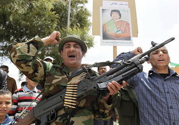 Sigue la guerra en Libia.