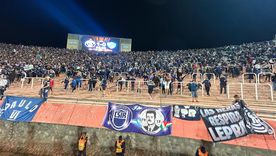 una fiesta sin pausa: la hinchada de independiente rivadavia jugo su propio partido una fiesta sin pausa: la hinchada de independiente rivadavia jugo su propio partido