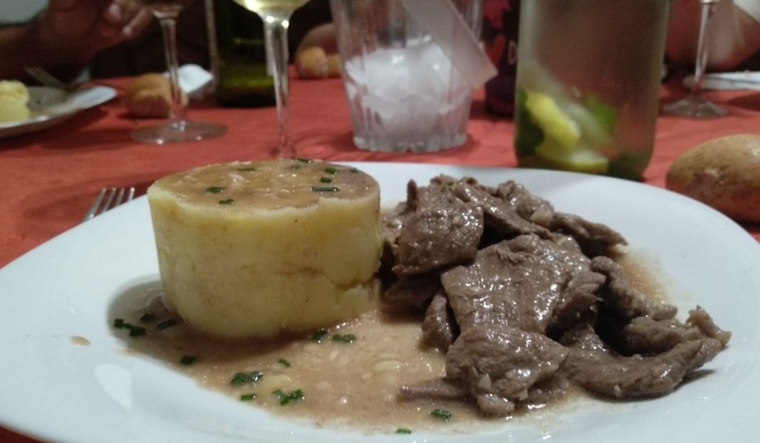 La receta de riñones al vino blanco permite preparar un plato gourmet en casa con pocos ingredientes. La receta de riñones al vino blanco permite preparar un plato gourmet en casa con pocos ingredientes.