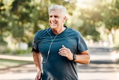 A partir de una cierta edad parece que todo se termina, pero hay formas para reiventarse en los social y en lo laboral Foto: Shutterstock A partir de una cierta edad parece que todo se termina, pero hay formas para reiventarse en los social y en lo laboral Foto: Shutterstock