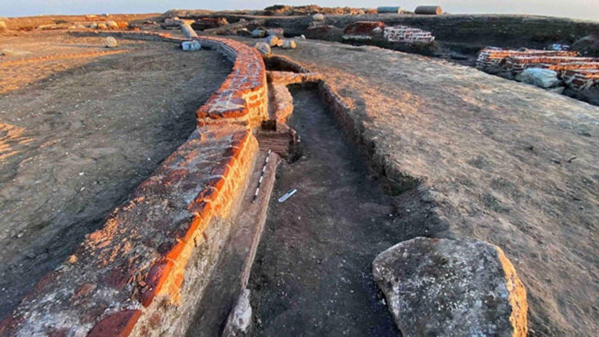 Hallazgo en Egipto: arqueólogos desenterraron un templode 2.200 años