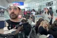 hace 2 noches que no dormimos: la desesperacion de un pasajero del vuelo varado en brasil
