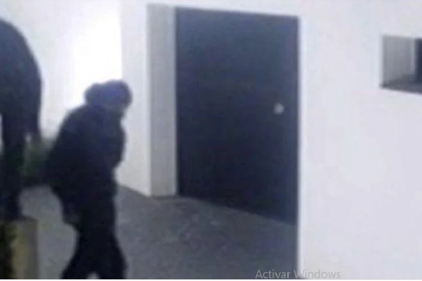 Los hombres que entraron a robar a la propiedad de Messi, captados por las cámaras