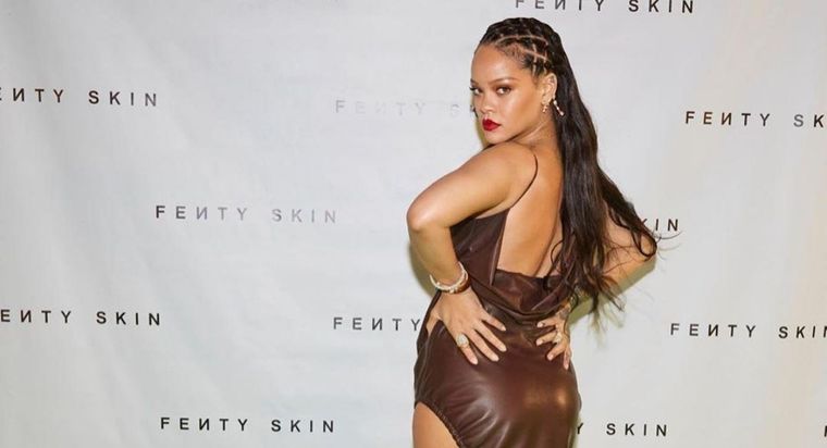 Rihanna, redes sociales, broma